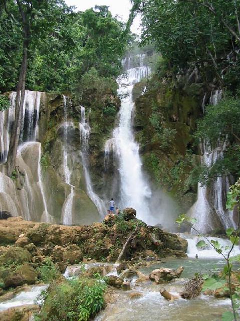 Laos - Kouangsi Waterfall