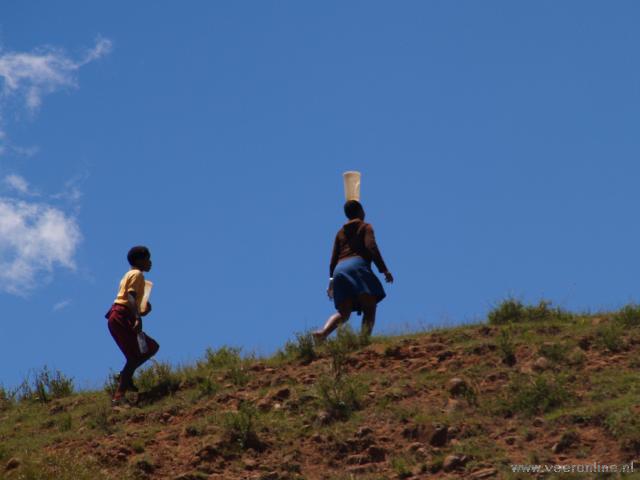 Lesotho - Waterdraagster