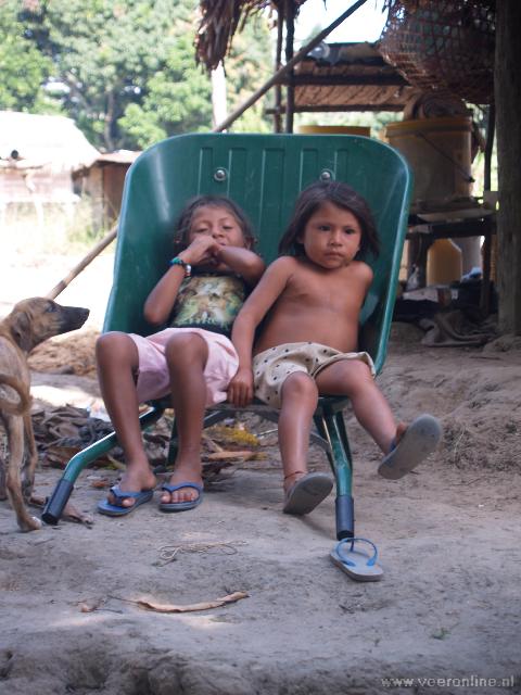 Suriname - Indianen kinderen